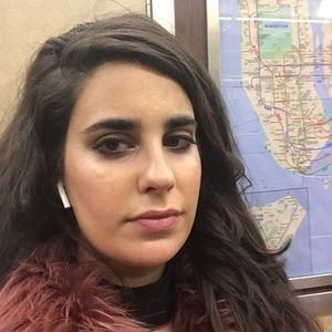 Meet your Posher, Adriana